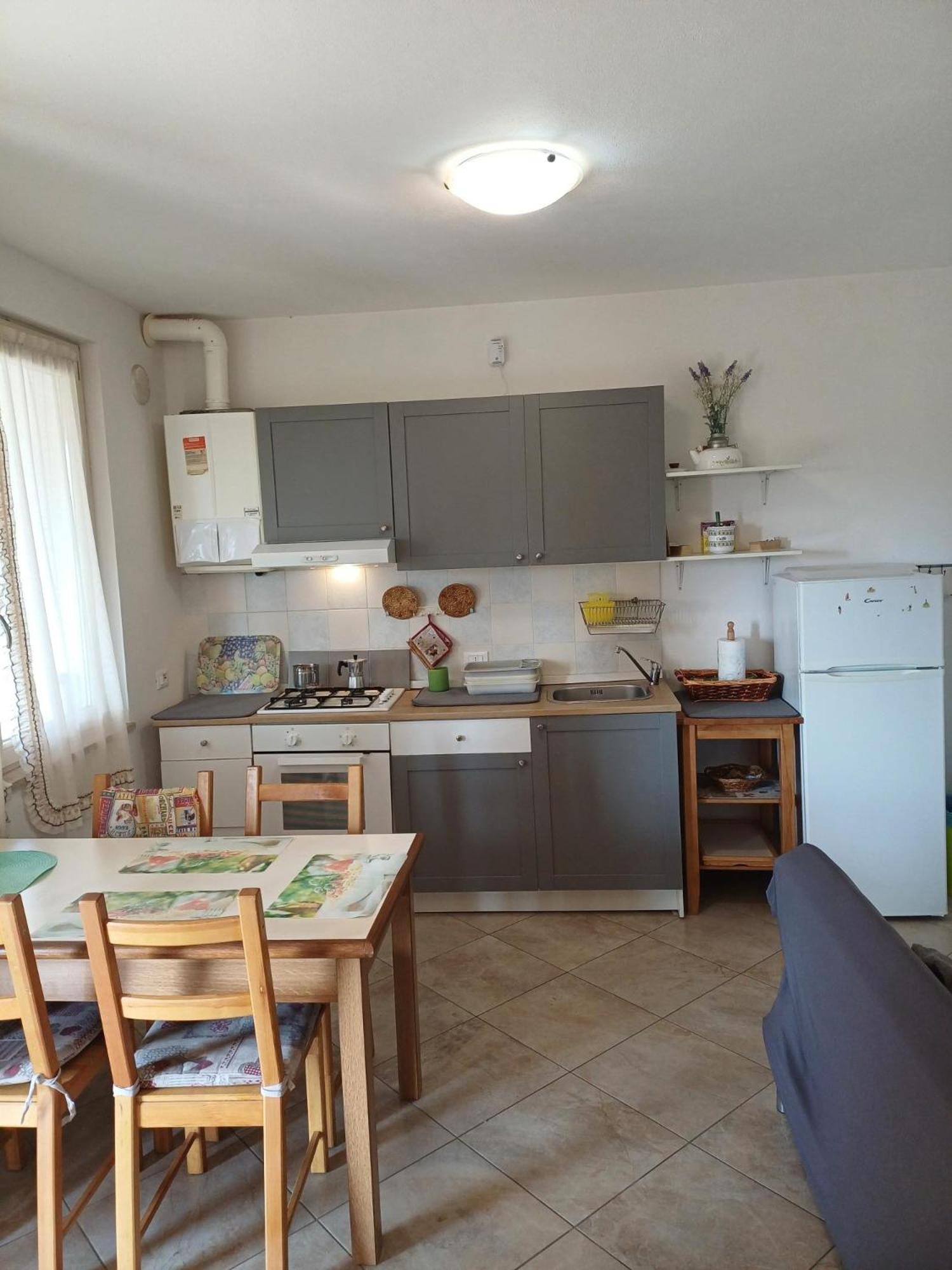 Cascina Legnago Bilocale A 6 Chilometri Da Salo' Apartamento Villanuova sul clisi Exterior foto