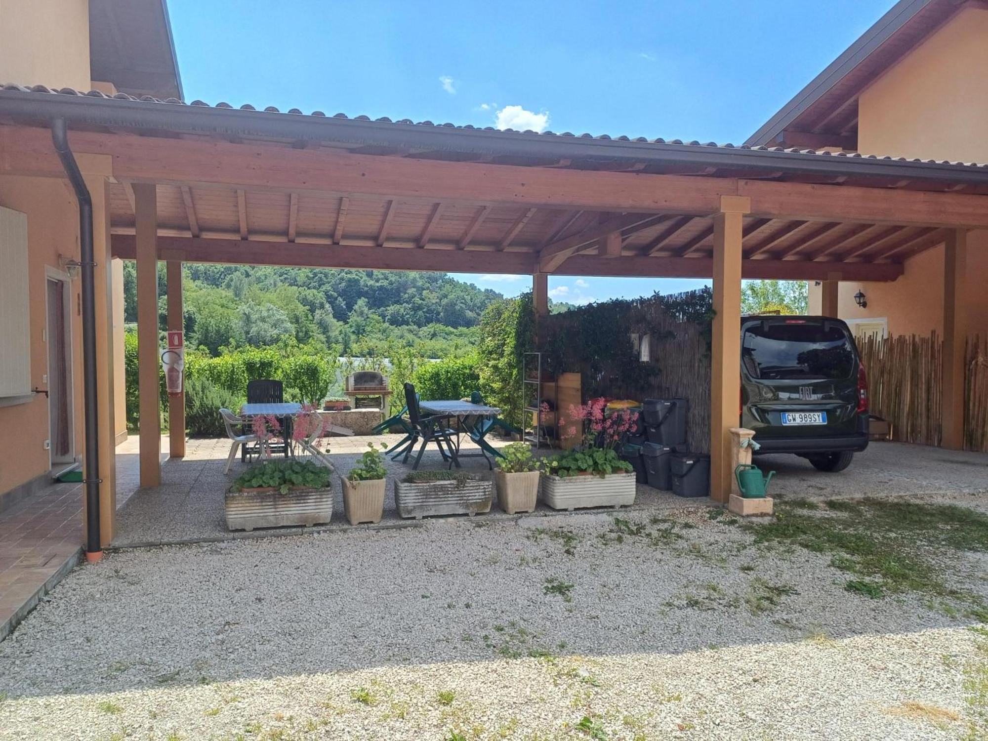 Cascina Legnago Bilocale A 6 Chilometri Da Salo' Apartamento Villanuova sul clisi Exterior foto