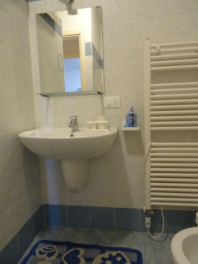 Cascina Legnago Bilocale A 6 Chilometri Da Salo' Apartamento Villanuova sul clisi Exterior foto